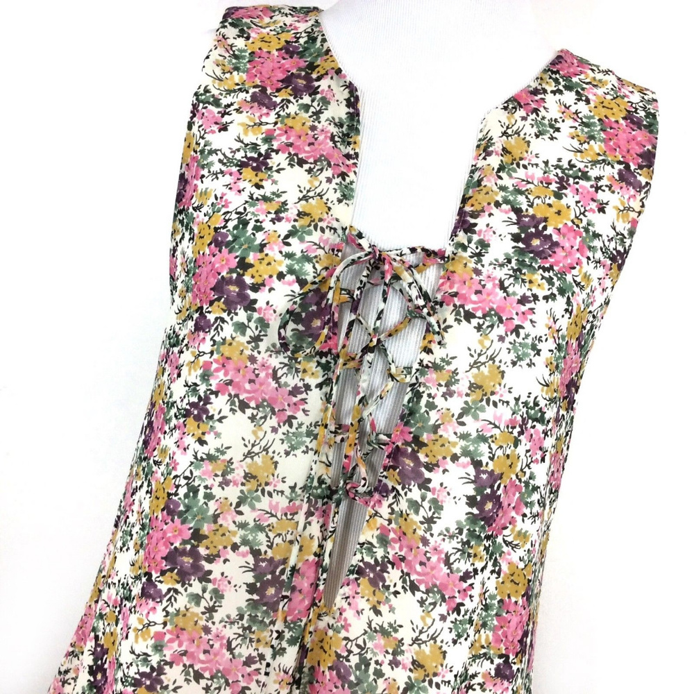 TOBI Floral Lace Front Lined Mini Dress - Picture 3 of 7